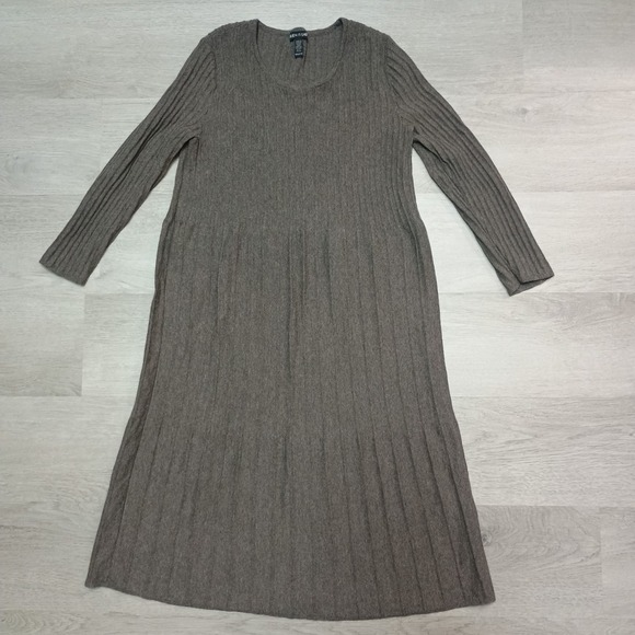Eileen Fisher Dresses & Skirts - Eileen Fisher Italian Yarn 100% Wool Grey Long Sleeve Dress Ribbed Pleated XXS